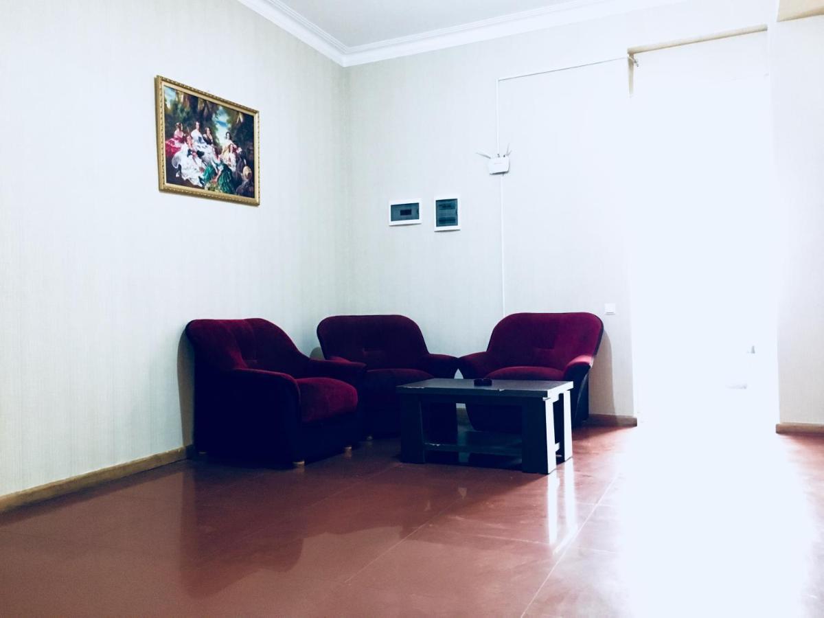 Hotel Nice Tbilisi Exteriör bild